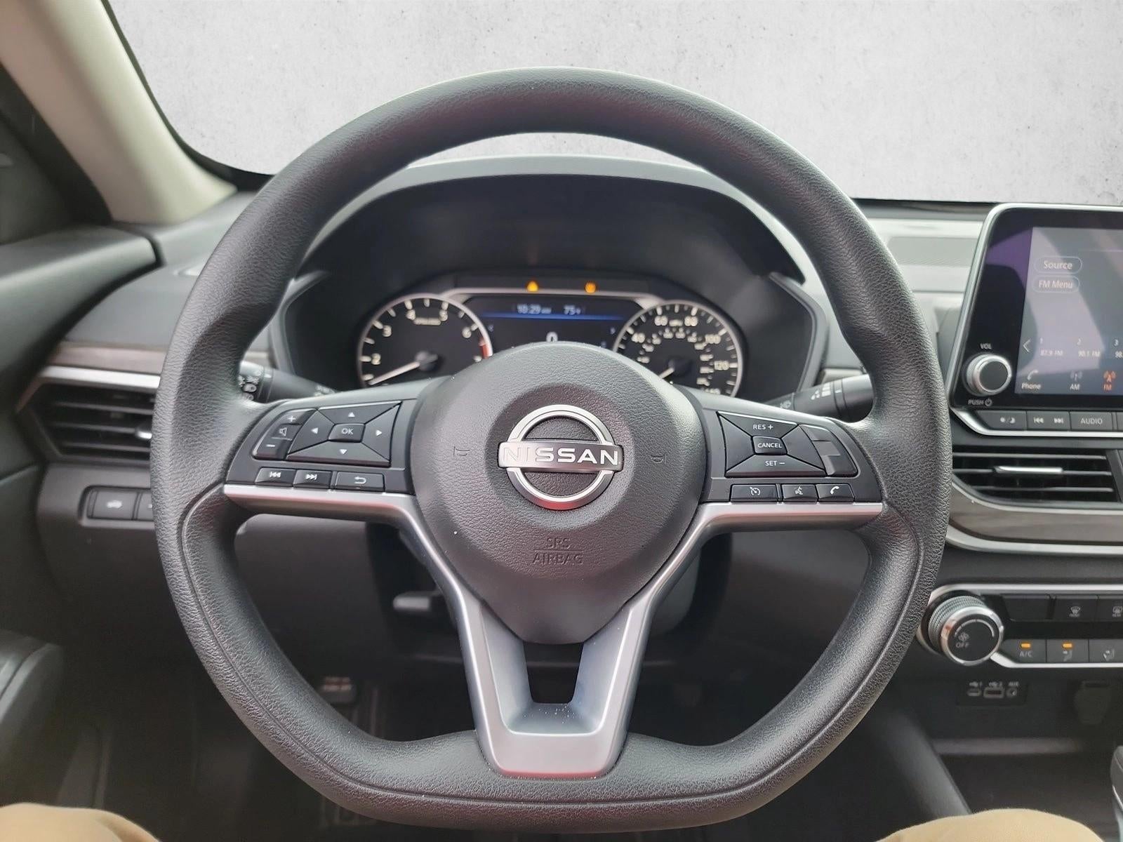 2025 Nissan Altima SV FWD