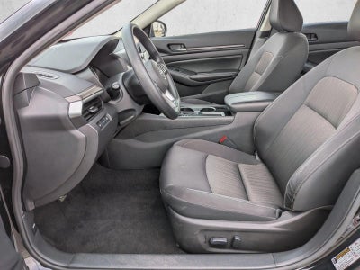 2024 Nissan Altima 2.5 SV Sedan