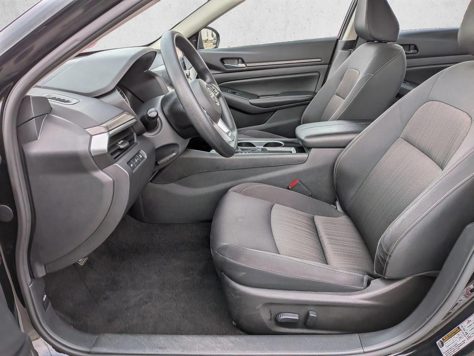 2024 Nissan Altima 2.5 SV Sedan