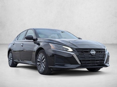 2024 Nissan Altima 2.5 SV Sedan