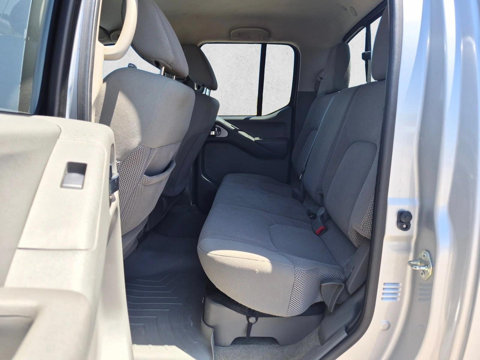 2016 Nissan Frontier 2WD Crew Cab SWB Auto SV