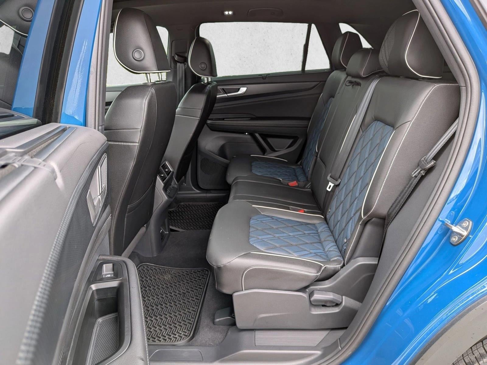 2025 Volkswagen Atlas Cross Sport 2.0T SEL Premium R-Line 4MOTION