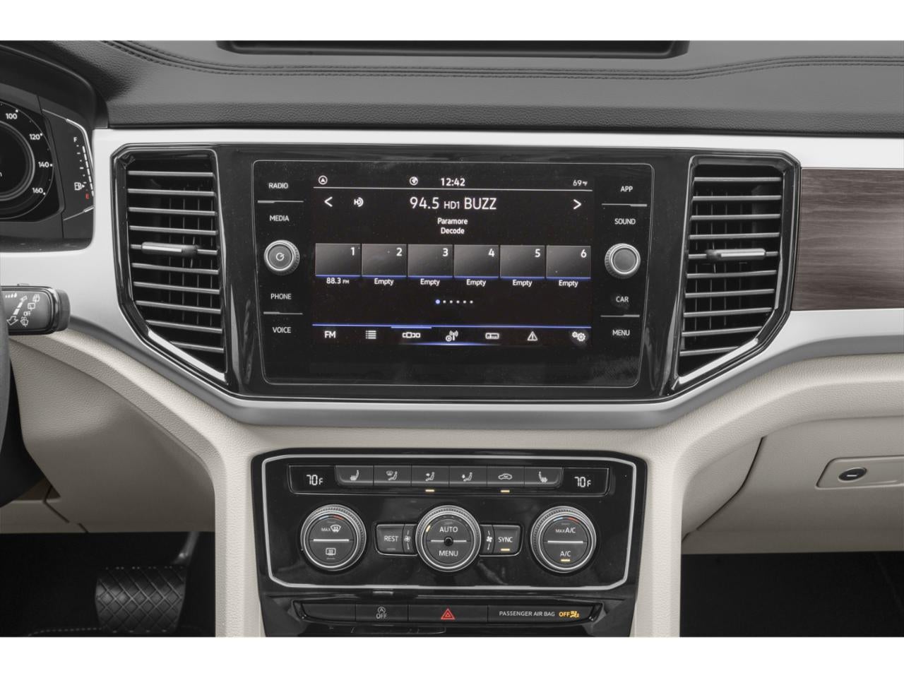 2023 Volkswagen Atlas 3.6L V6 SE w/Technology FWD