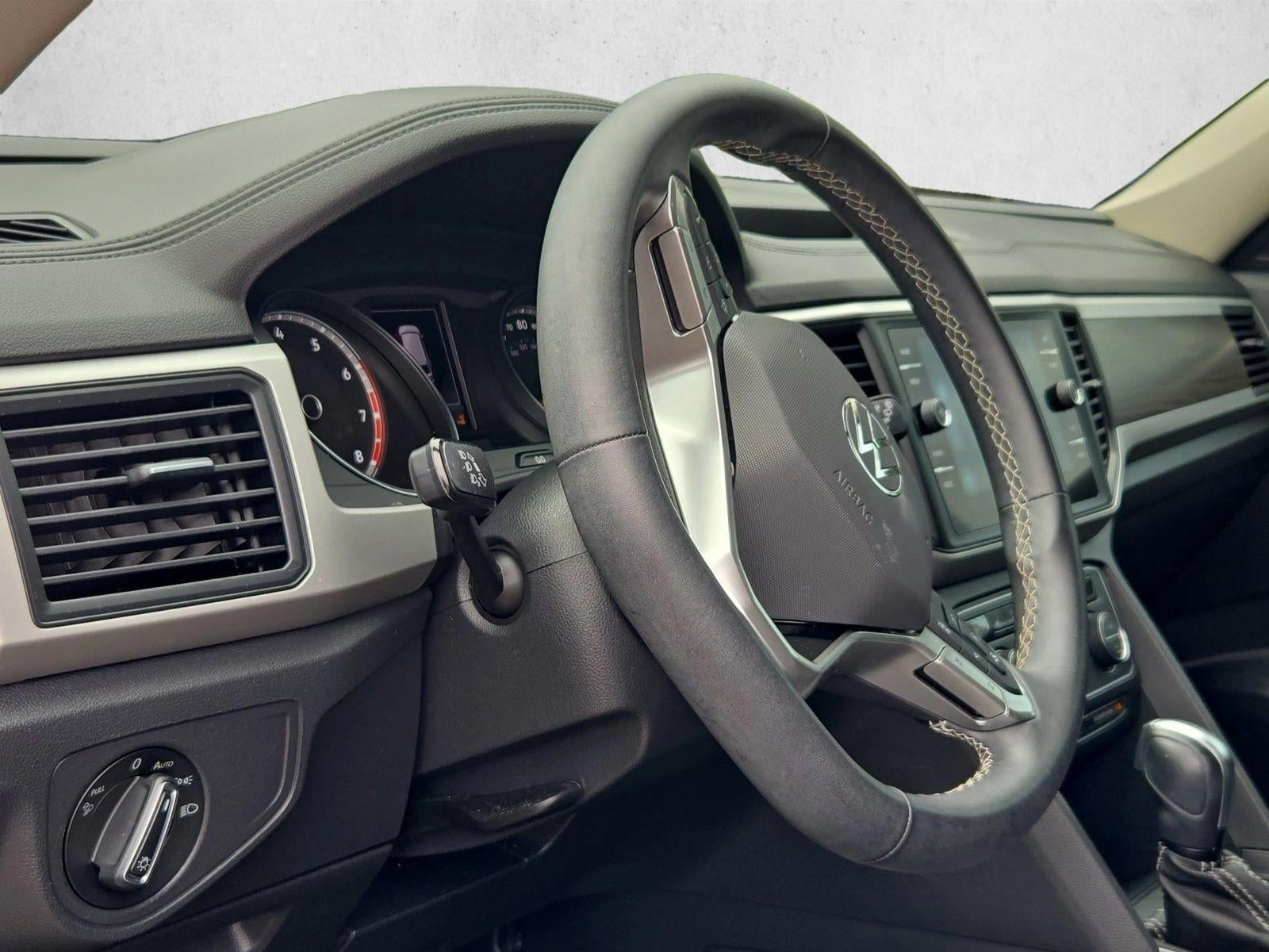 2021 Volkswagen Atlas 2021.5 3.6L V6 SE w/Technology FWD