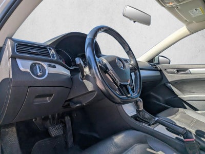 2019 Volkswagen Passat 2.0T Wolfsburg Edition Auto