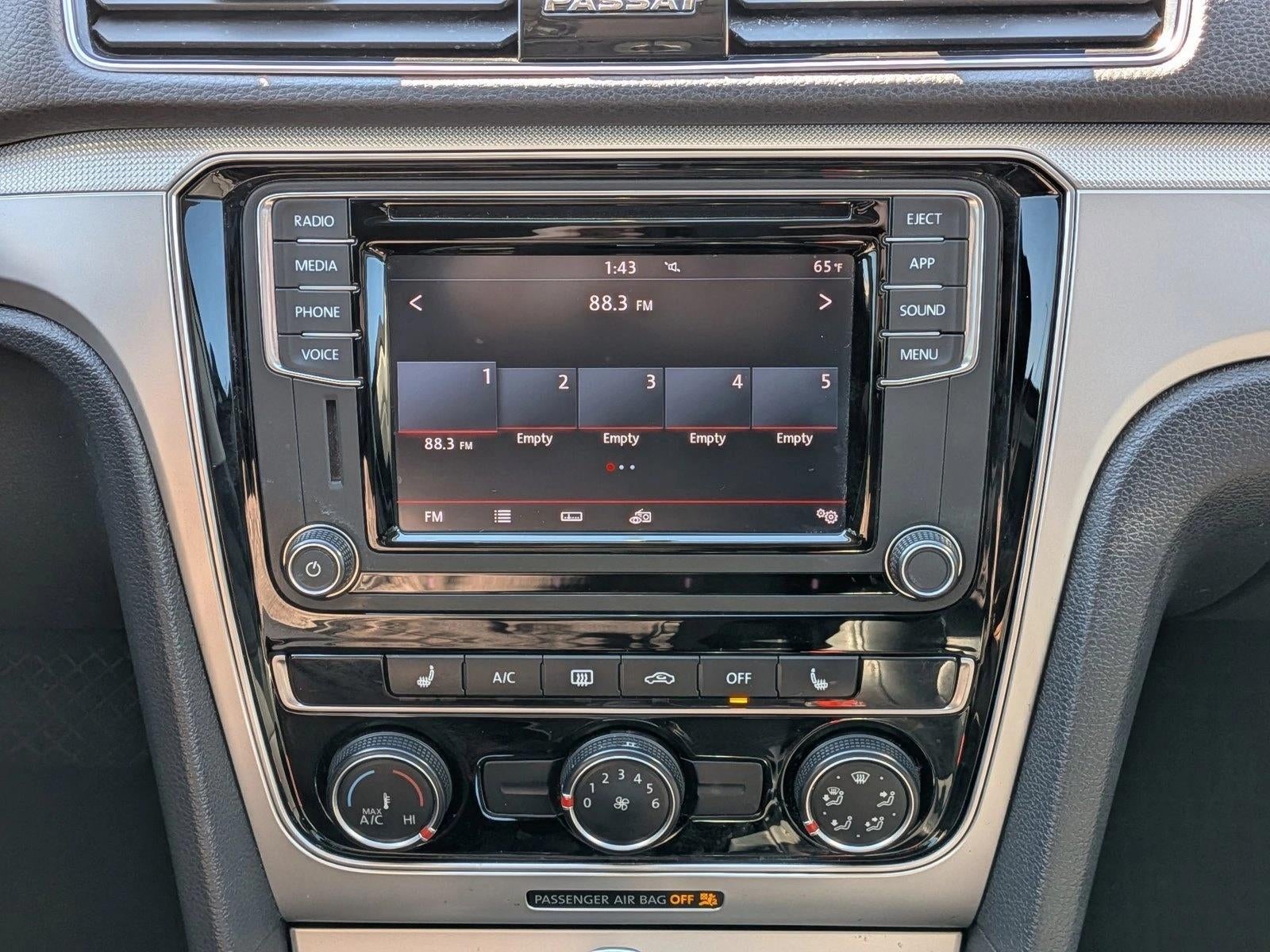 2019 Volkswagen Passat 2.0T Wolfsburg Edition Auto