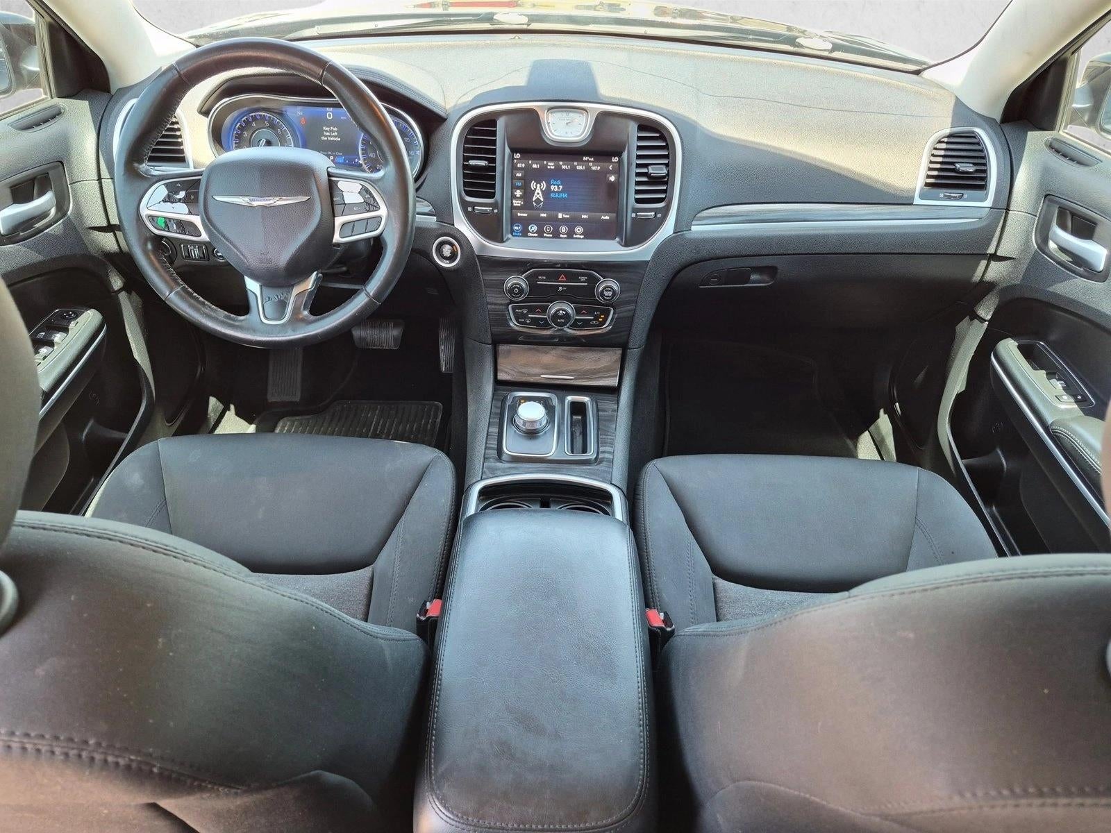 2020 Chrysler 300 Touring RWD