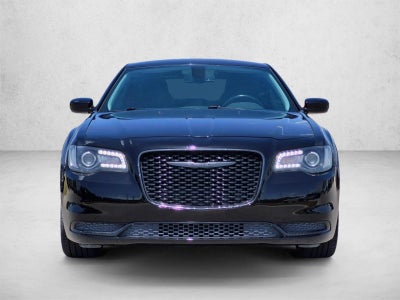 2020 Chrysler 300 Touring RWD