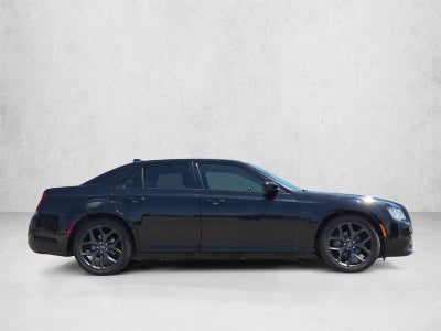 2020 Chrysler 300 Touring RWD