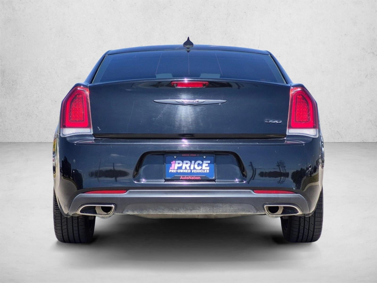 2020 Chrysler 300 Touring RWD