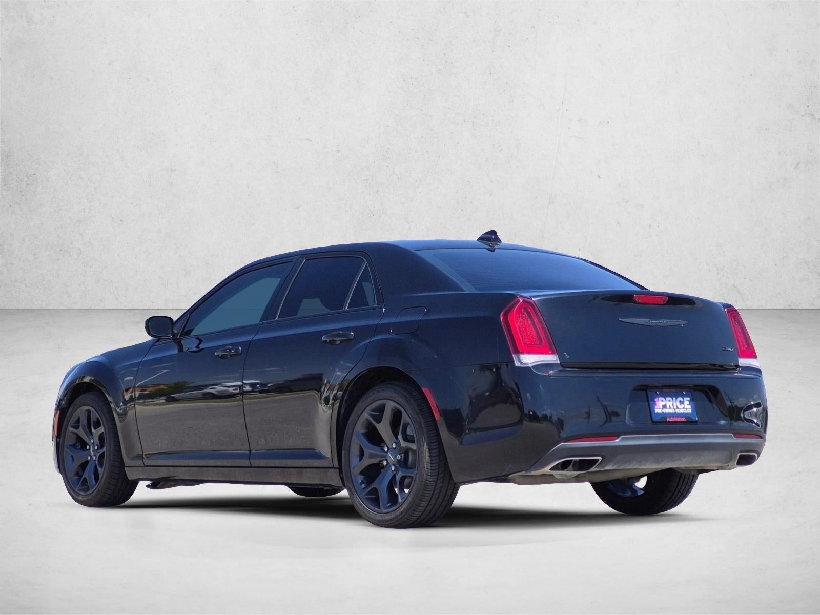 2020 Chrysler 300 Touring RWD