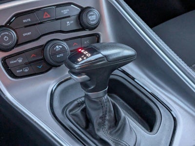 2022 Dodge Challenger SXT RWD