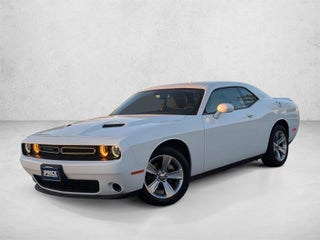 2022 Dodge Challenger SXT RWD