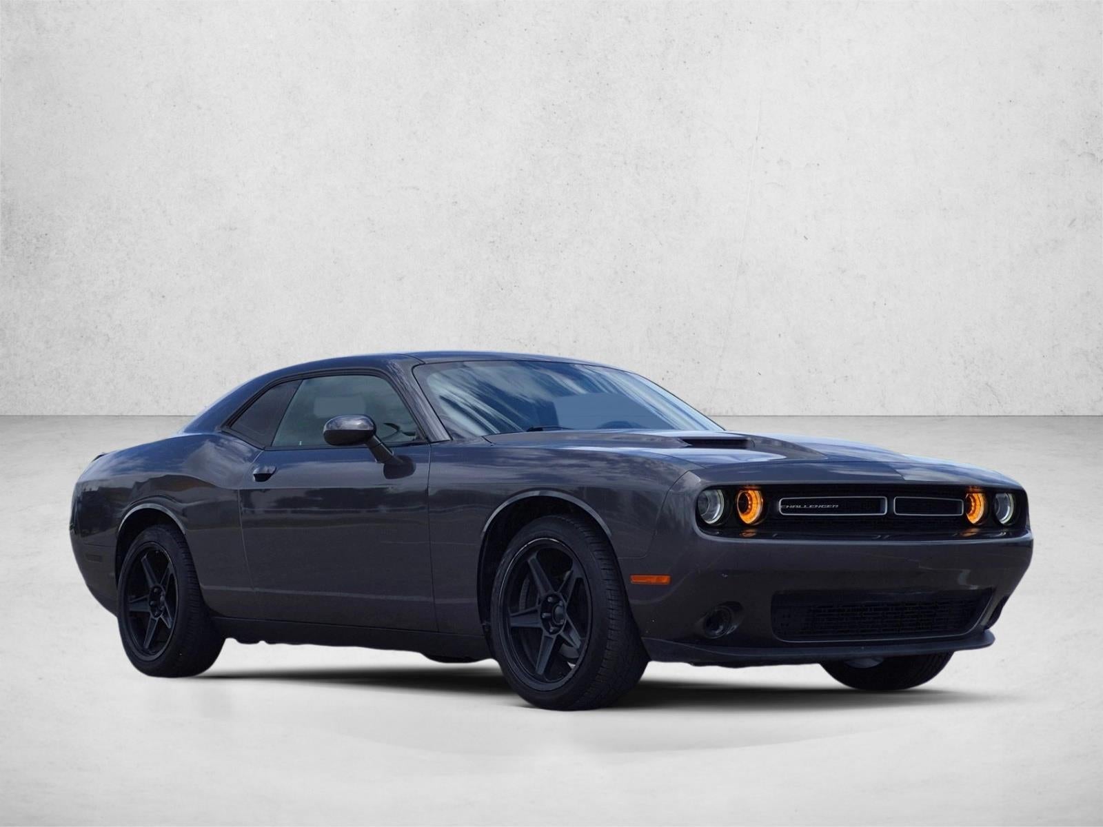 2019 Dodge Challenger SXT RWD