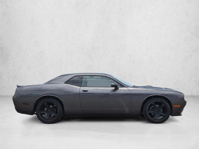 2019 Dodge Challenger SXT RWD