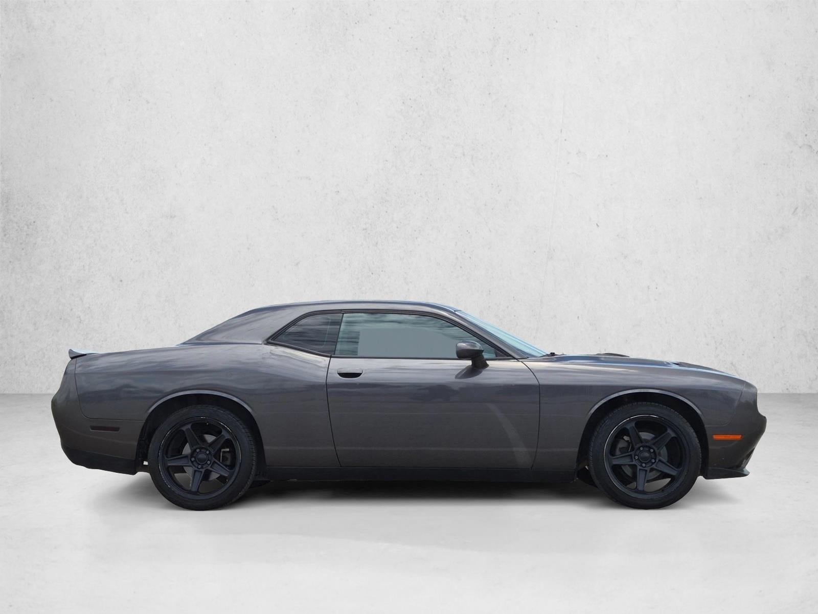 2019 Dodge Challenger SXT RWD