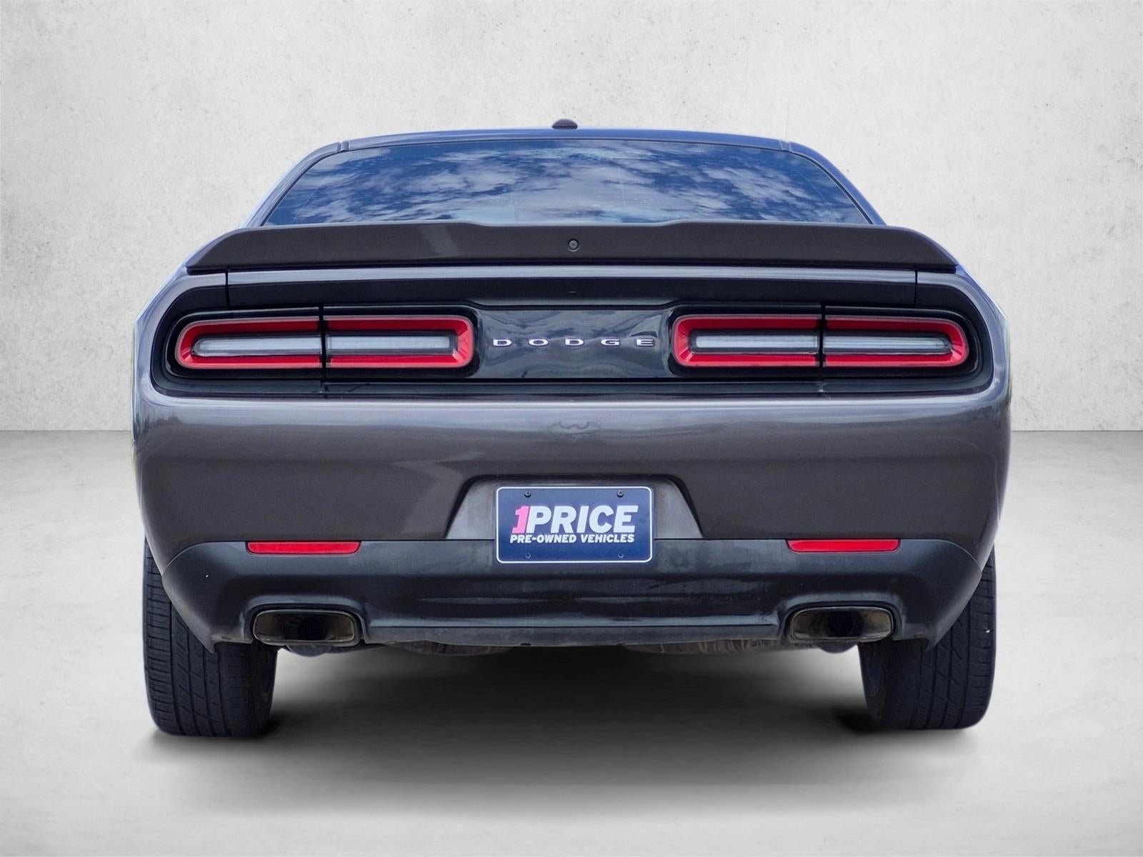 2019 Dodge Challenger SXT RWD