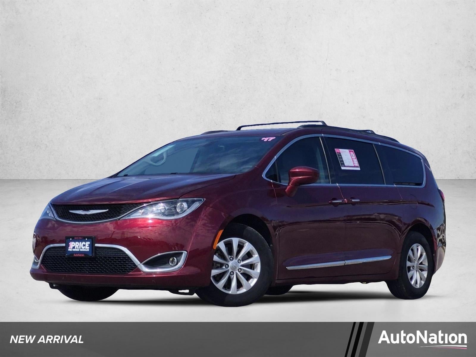 2017 Chrysler Pacifica Touring-L FWD