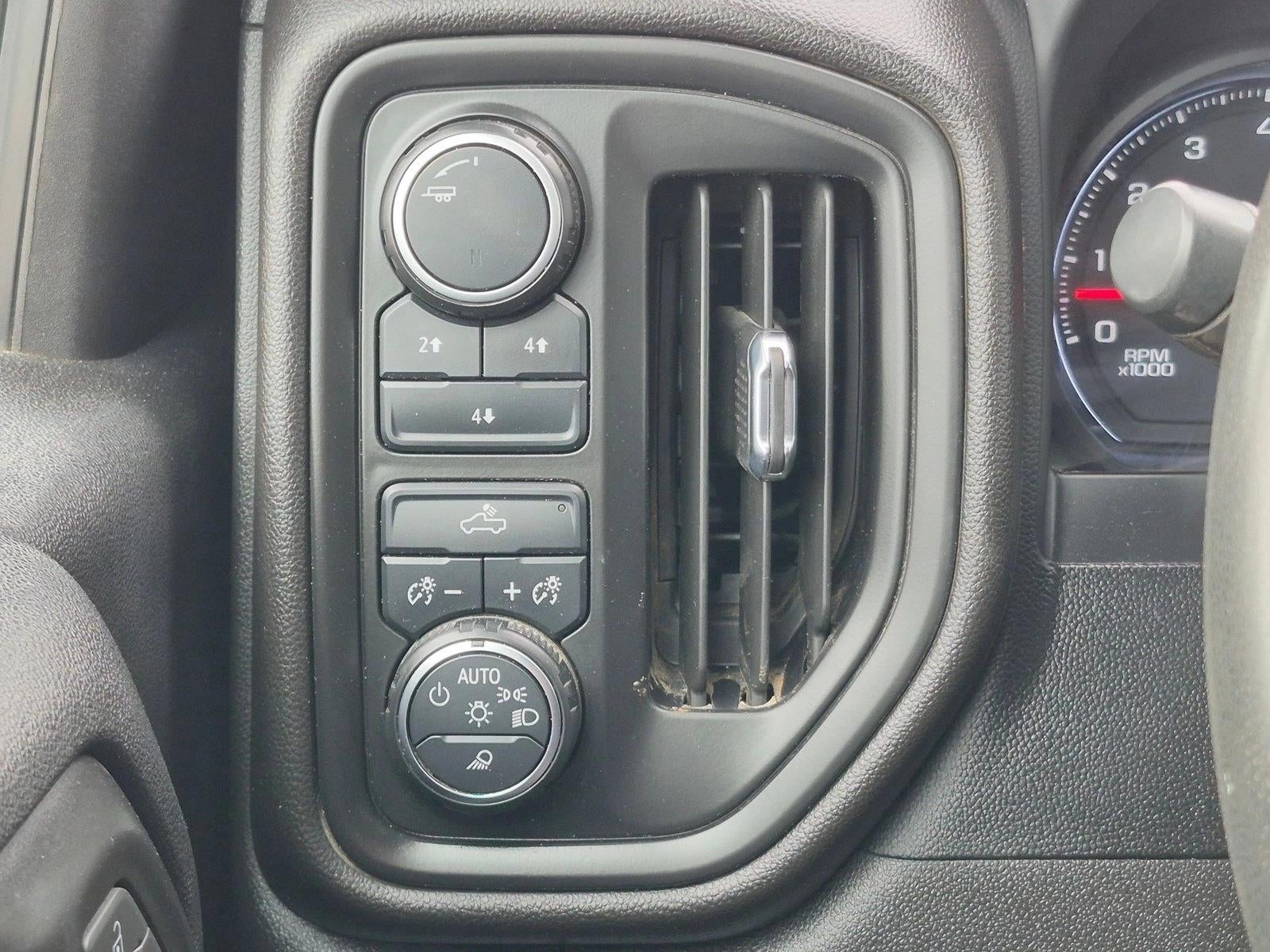 2022 Chevrolet Silverado 2500 HD Crew Cab Standard Box 4-Wheel Drive Custom