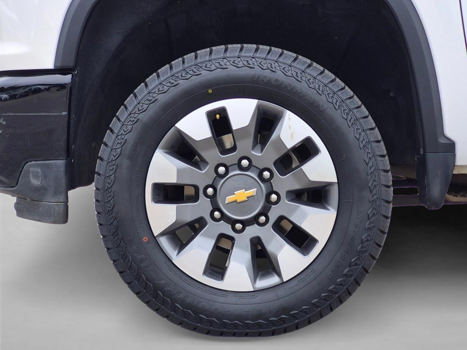 2022 Chevrolet Silverado 2500 HD Crew Cab Standard Box 4-Wheel Drive Custom