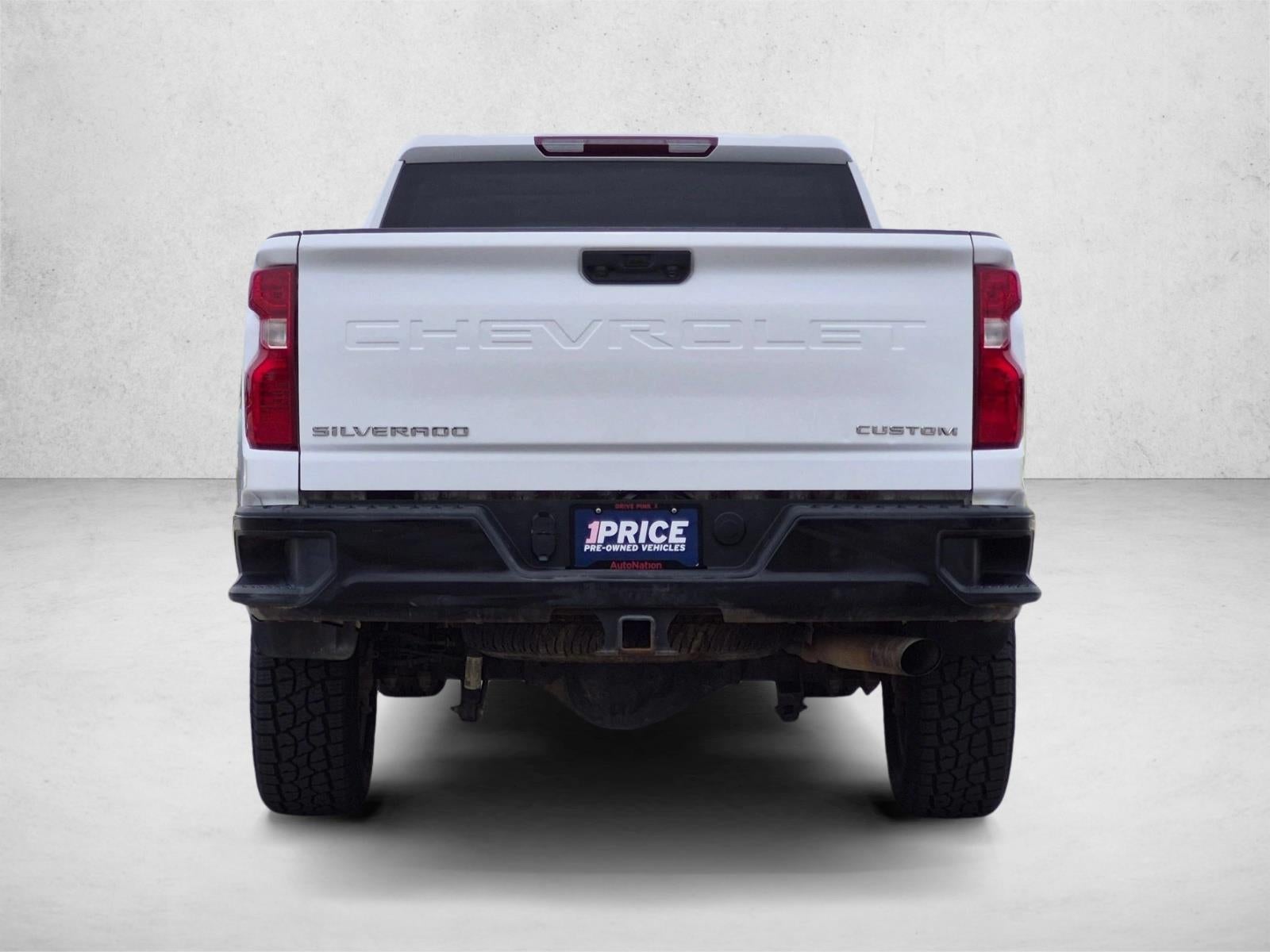 2022 Chevrolet Silverado 2500 HD Crew Cab Standard Box 4-Wheel Drive Custom