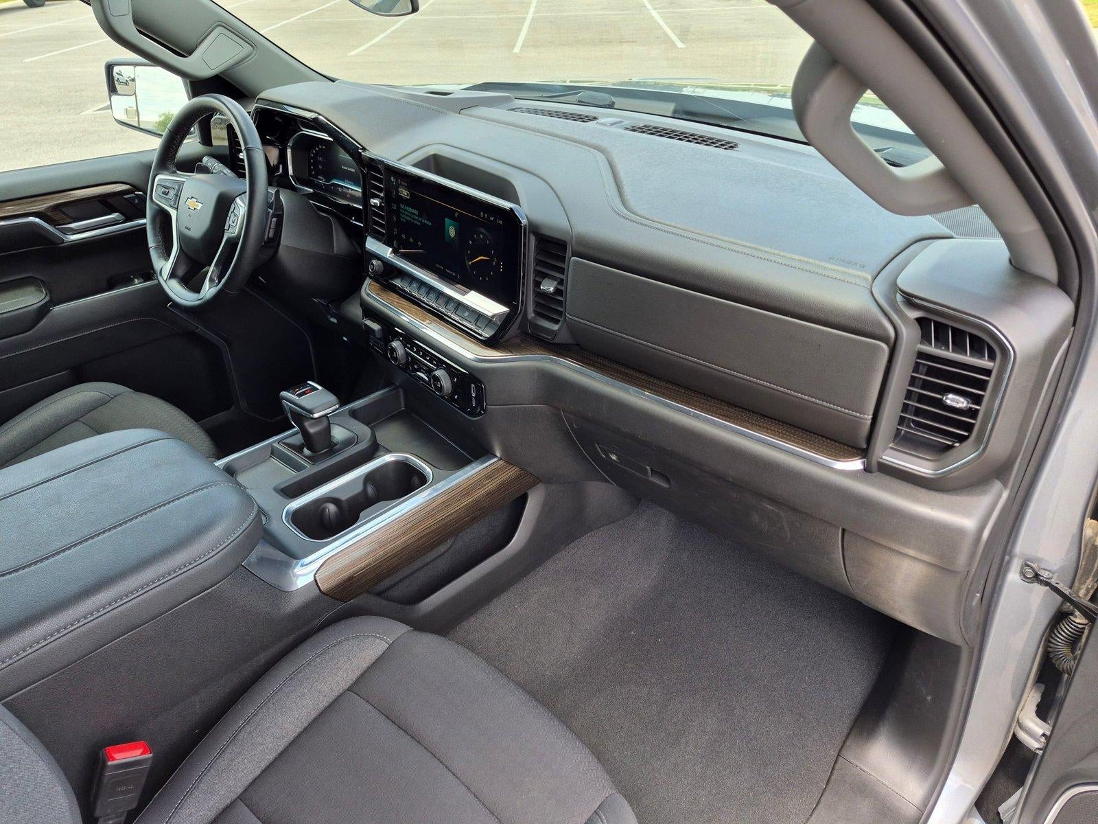 2024 Chevrolet Silverado 1500 Crew Cab Short Box 2-Wheel Drive LT