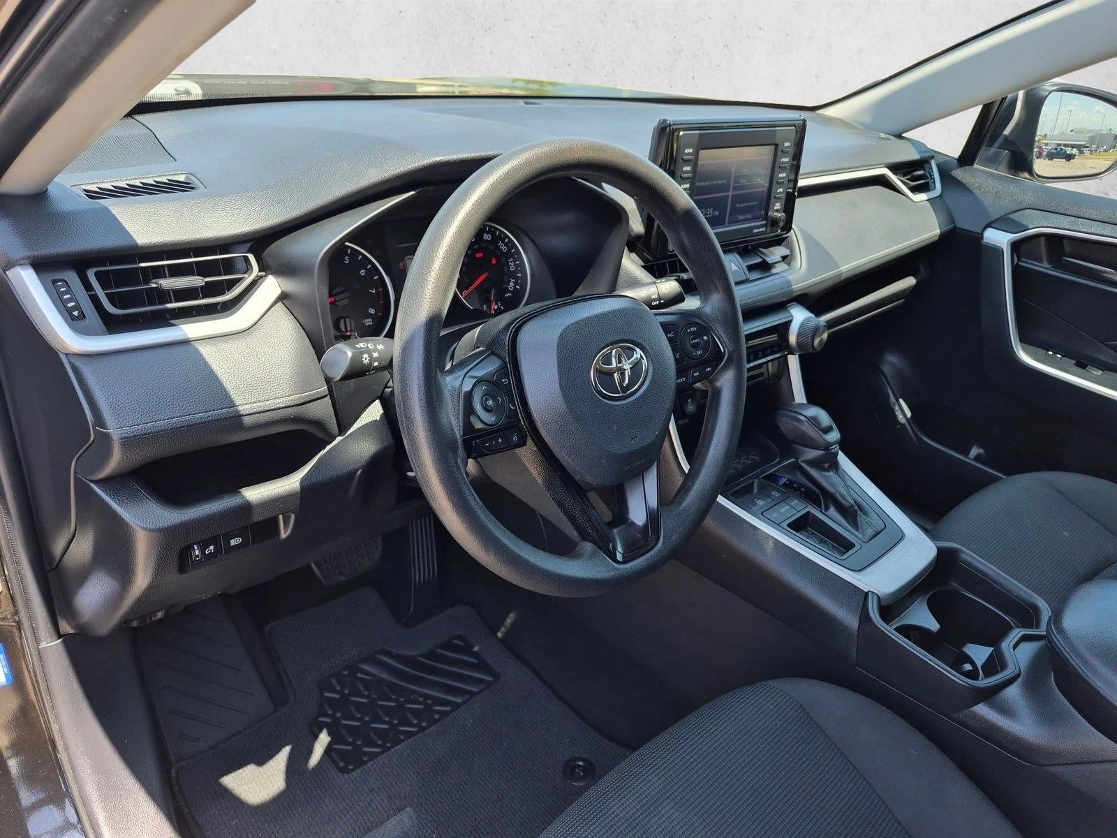 2021 Toyota RAV4 LE FWD (GS)