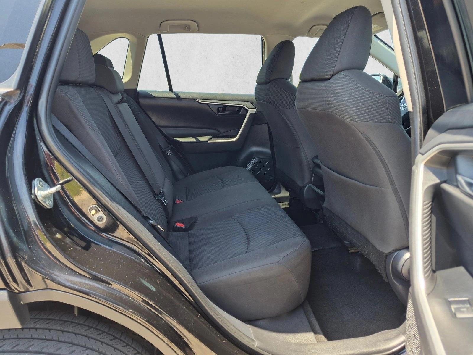 2021 Toyota RAV4 LE FWD (GS)