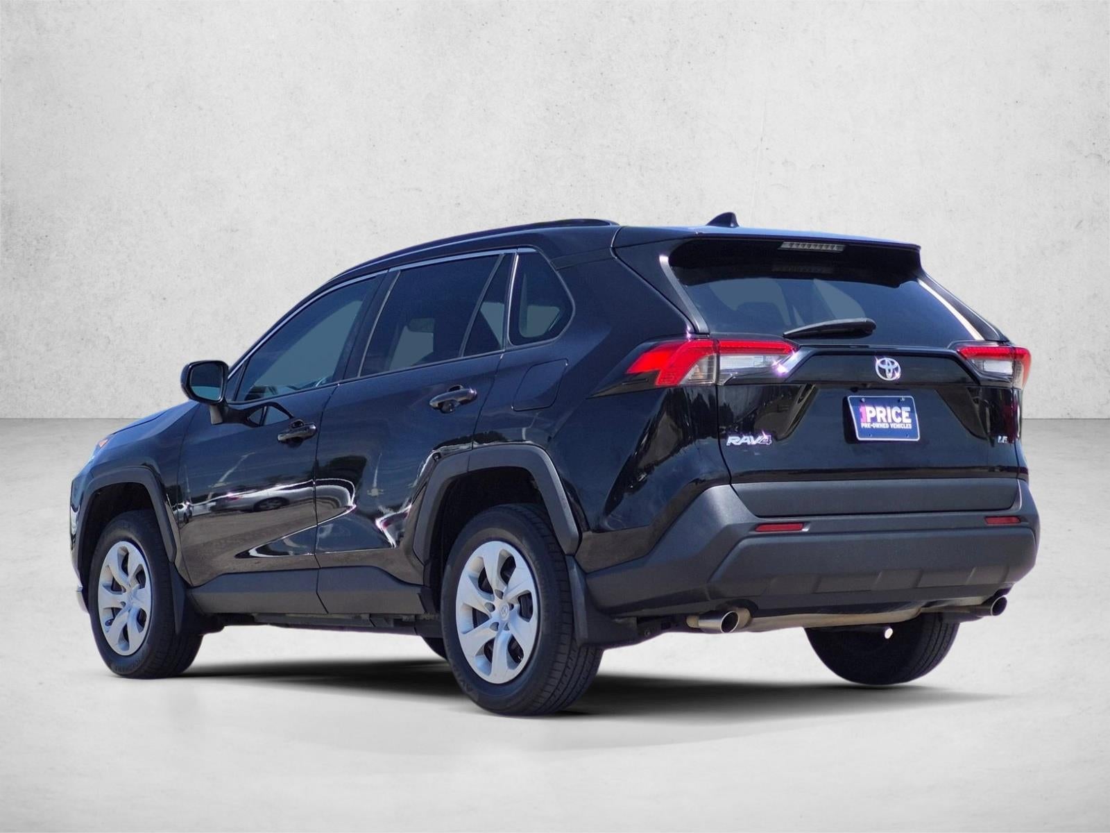 2021 Toyota RAV4 LE FWD (GS)