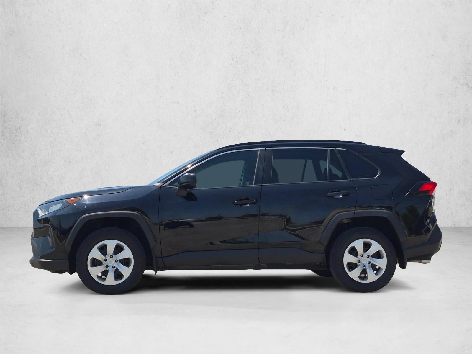 2021 Toyota RAV4 LE FWD (GS)