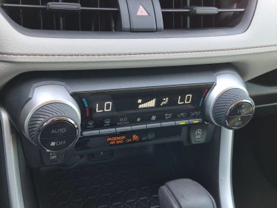 2022 Toyota RAV4 XLE FWD (Natl)