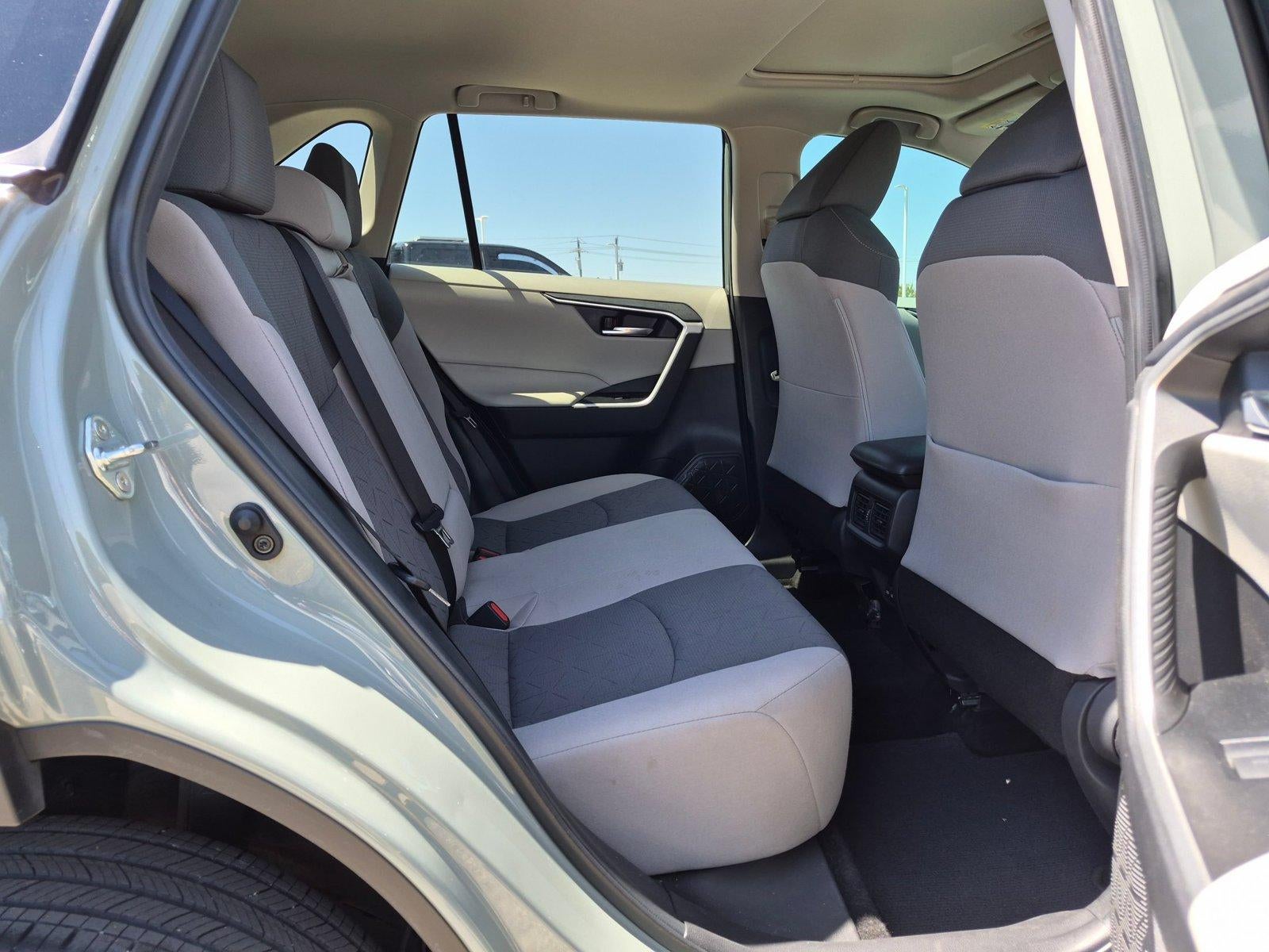 2022 Toyota RAV4 XLE FWD (Natl)