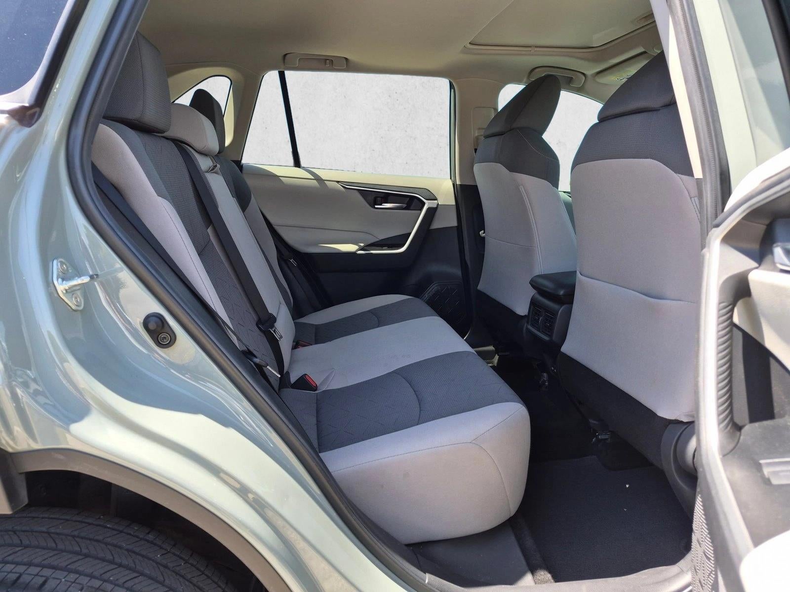 2022 Toyota RAV4 XLE FWD (Natl)