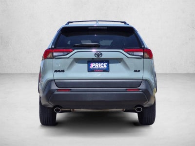 2022 Toyota RAV4 XLE FWD (Natl)