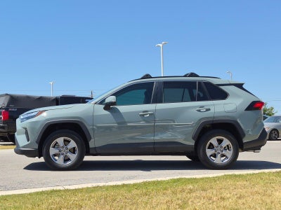 2022 Toyota RAV4 XLE FWD (Natl)