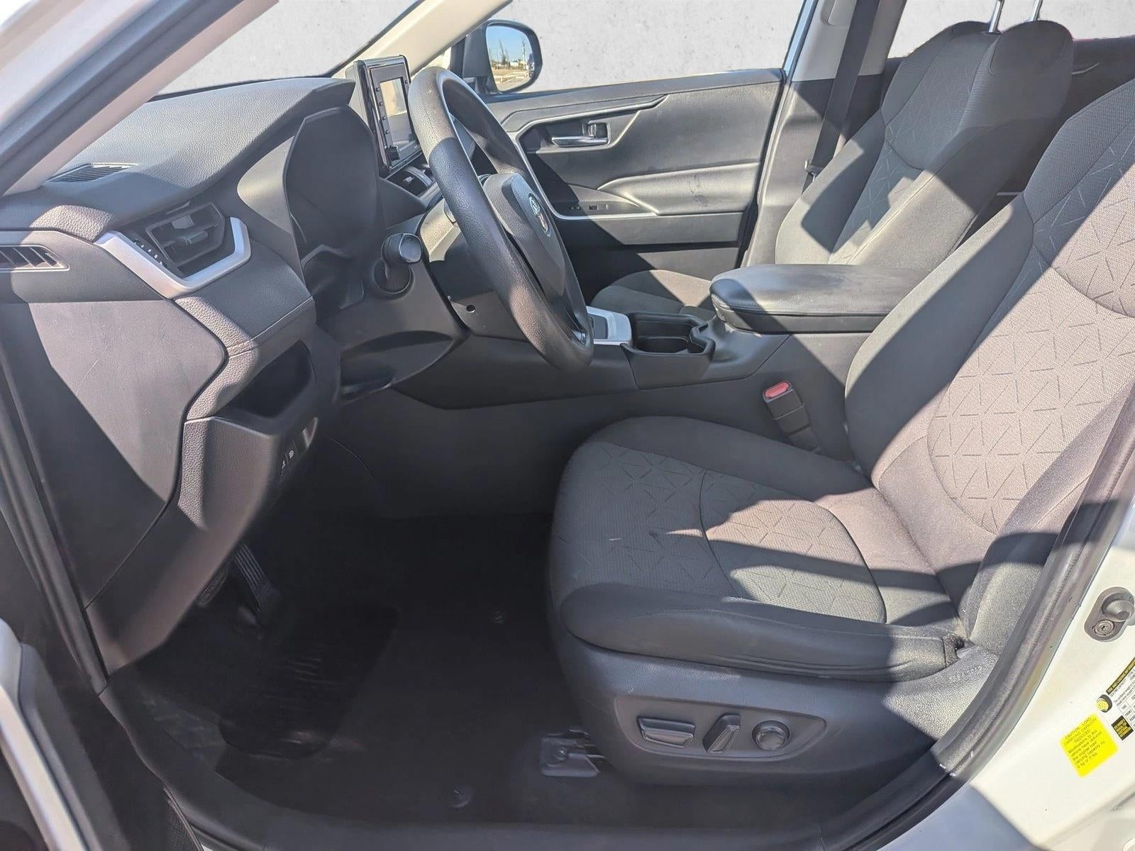 2021 Toyota RAV4 XLE FWD (GS)