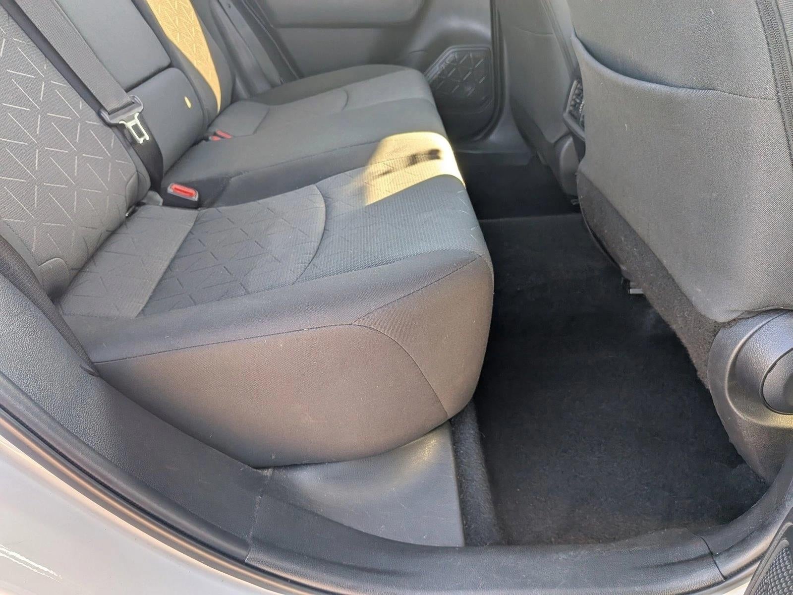 2021 Toyota RAV4 XLE FWD (GS)