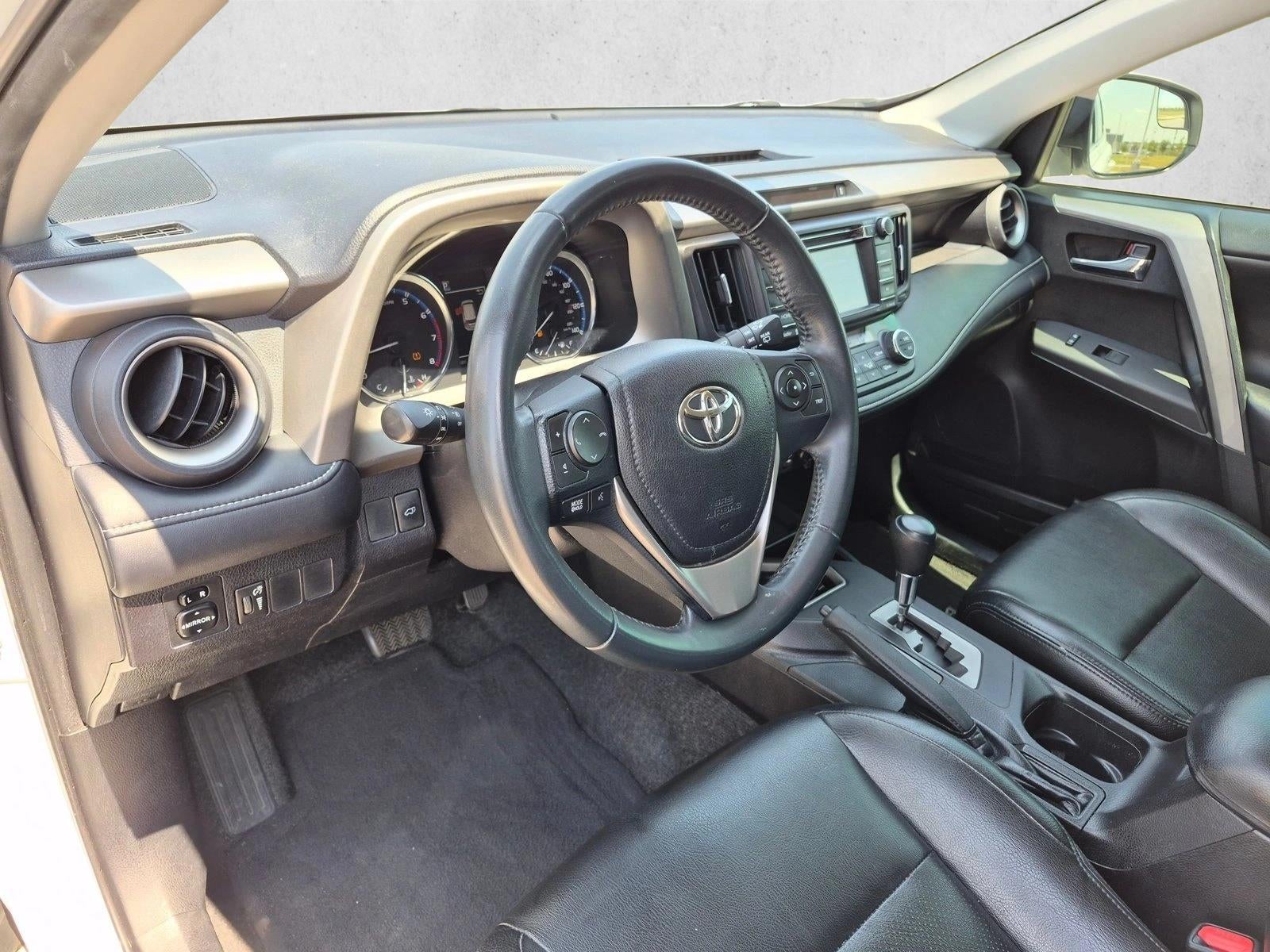 2016 Toyota RAV4 FWD 4dr XLE (GS)