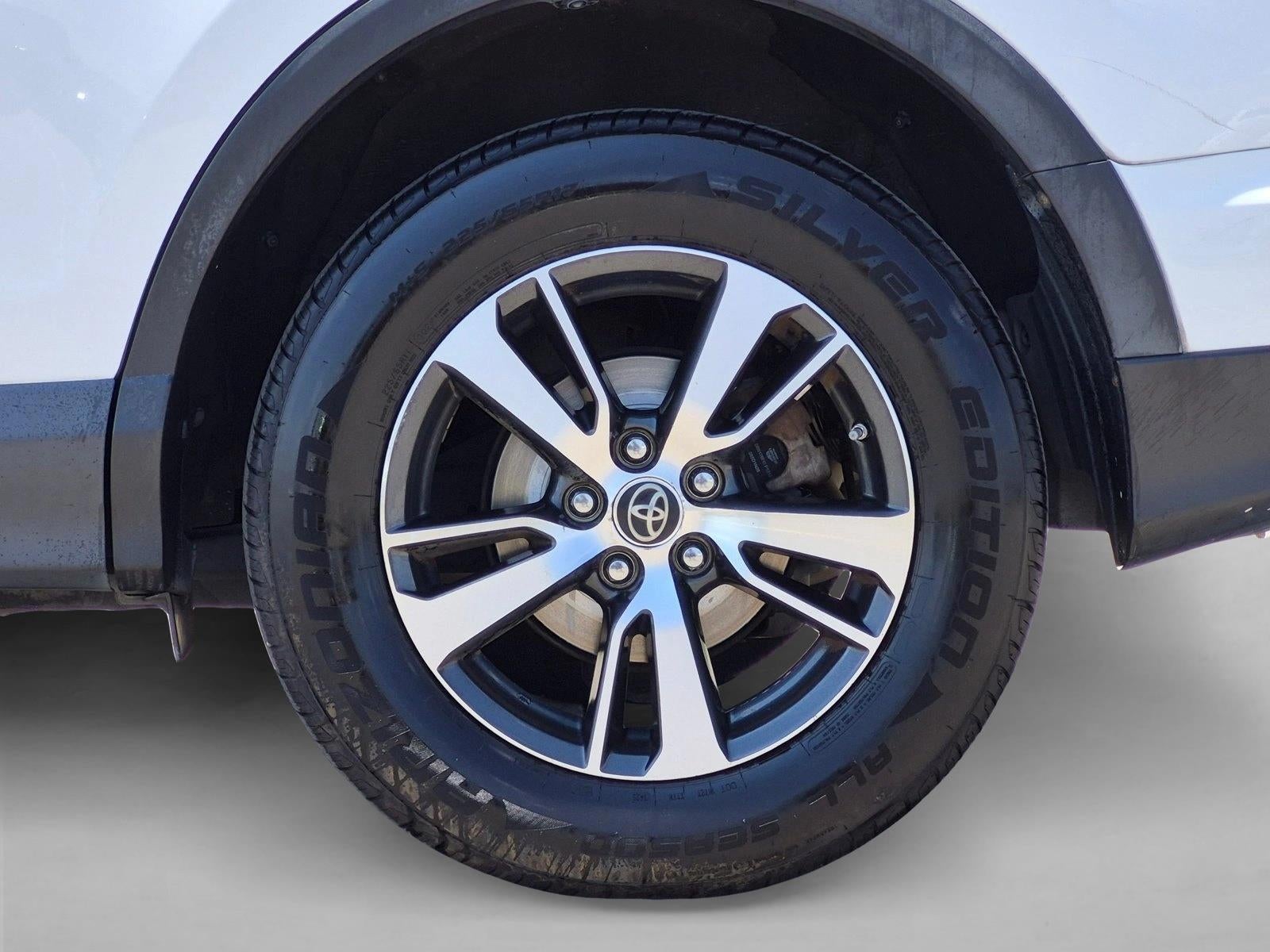 2016 Toyota RAV4 FWD 4dr XLE (GS)