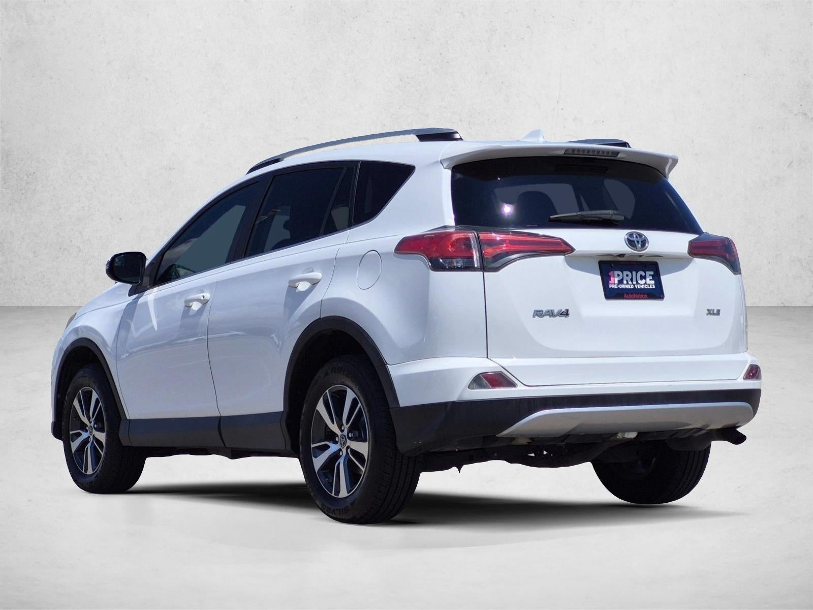 2016 Toyota RAV4 FWD 4dr XLE (GS)