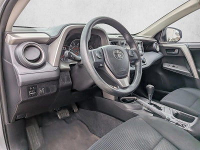 2016 Toyota RAV4 FWD 4dr LE (GS)