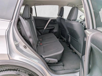 2016 Toyota RAV4 FWD 4dr LE (GS)