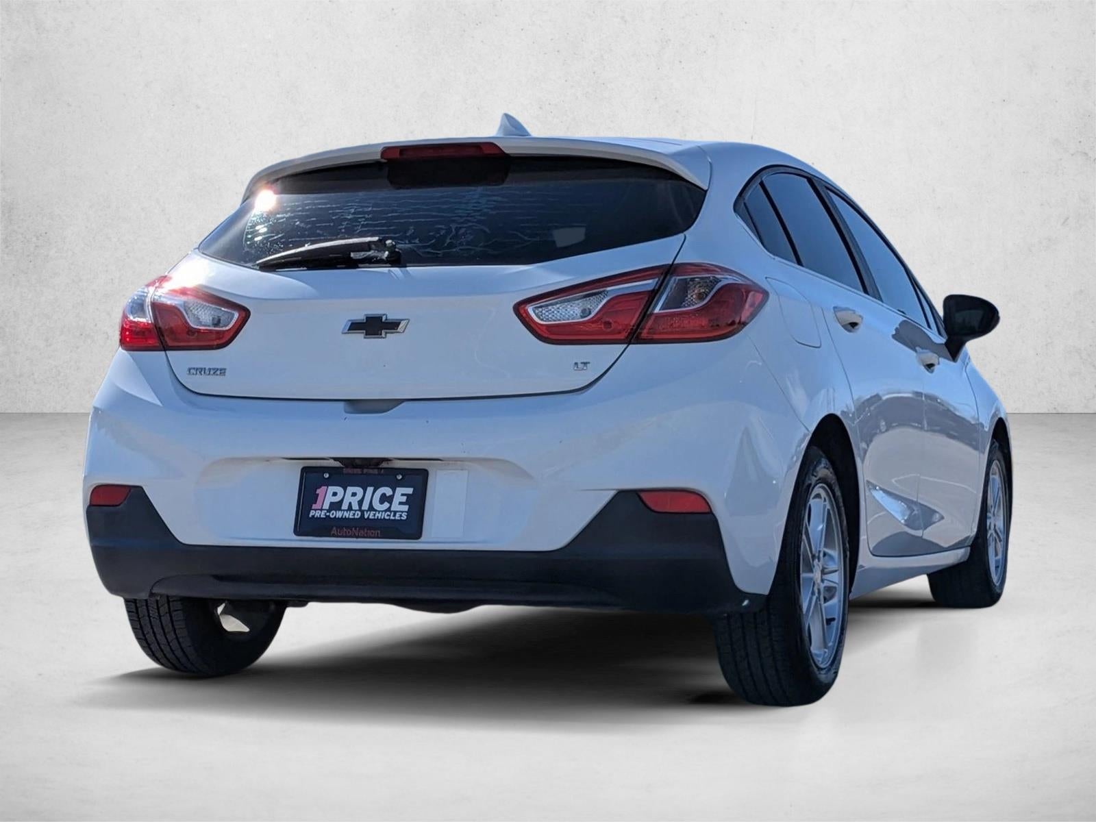 2017 Chevrolet Cruze Hatchback LT (Automatic)