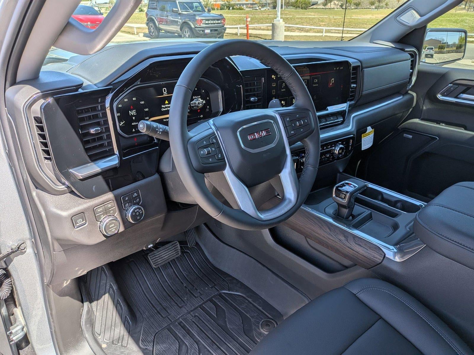 2026 GMC Sierra 1500 Crew Cab Short Box 4-Wheel Drive SLT