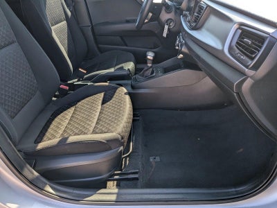 2023 Kia Rio LX IVT