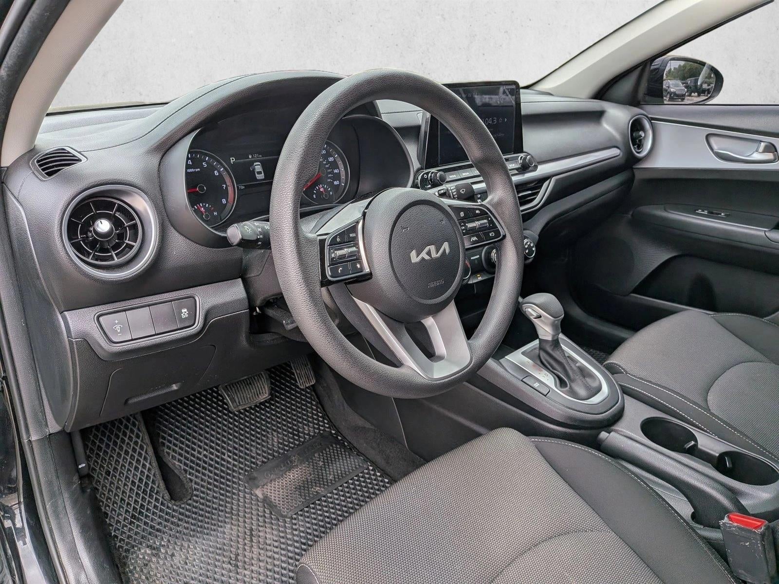 2023 Kia Forte LX IVT