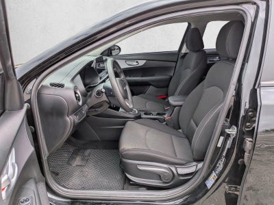 2023 Kia Forte LX IVT