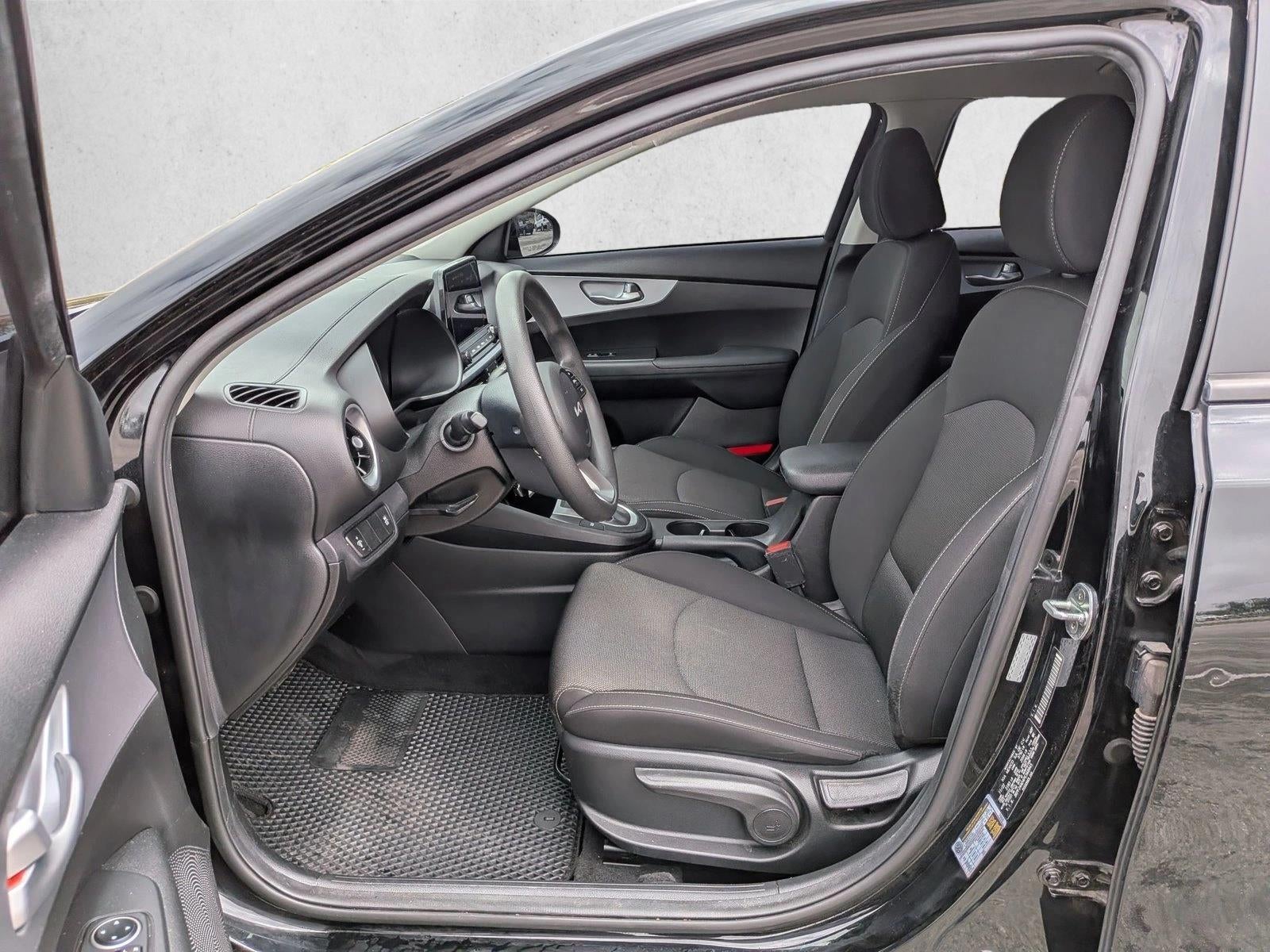 2023 Kia Forte LX IVT