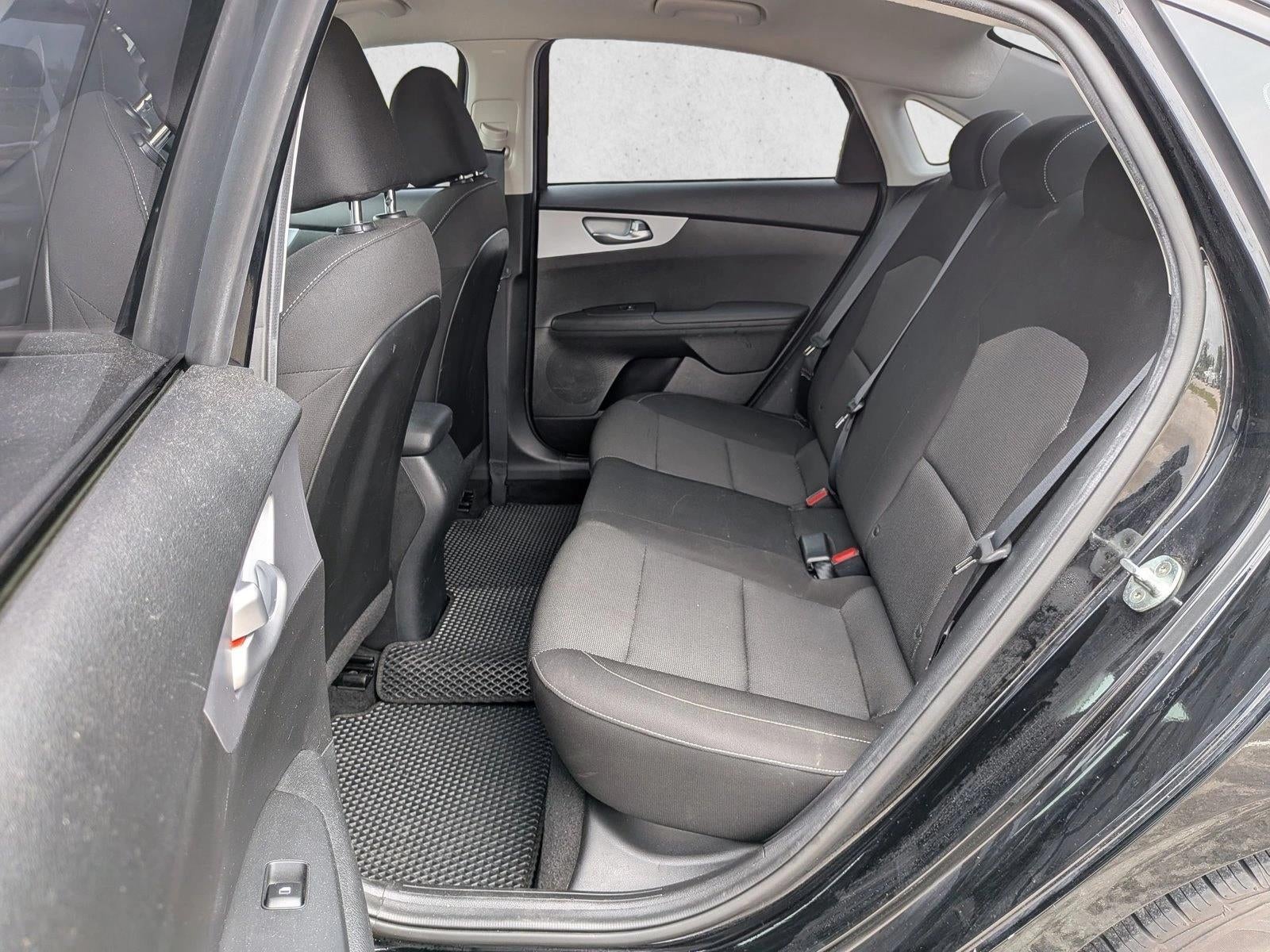 2023 Kia Forte LX IVT