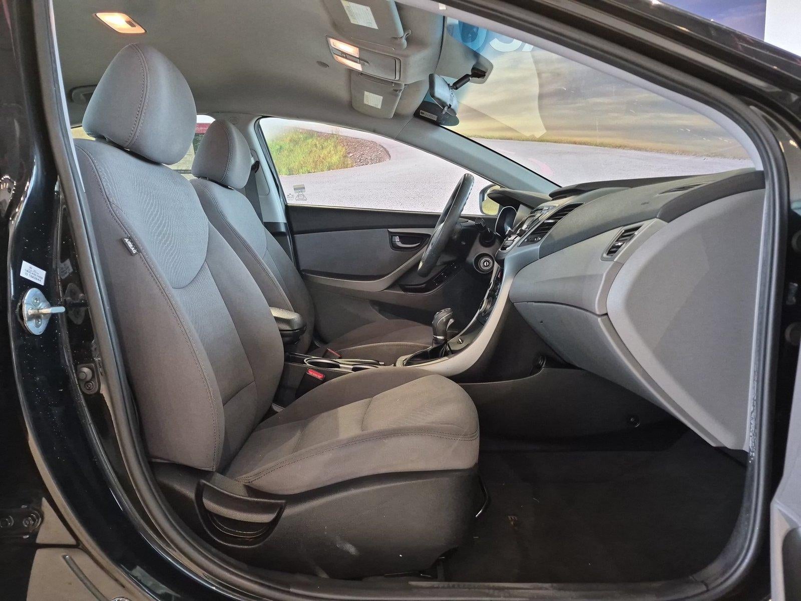 2025 Nissan Sentra SV CVT